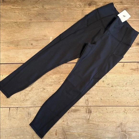 NWT- Fabletics PureLuxe High-Waisted Pocket 7/8 Leggings -BLACK (24”)- BACK LOGO - Picture 5 of 12